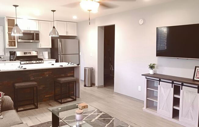 1 bed, 1 bath, 600 sqft, $1,300, Unit 12thSt4224-101