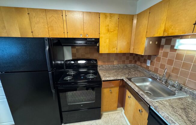 1 bed, 1 bath, 725 sqft, $1,095, Unit Unit 11