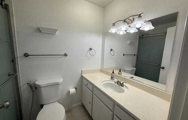 3 beds, 2 baths, 1,282 sqft, $2,795, Unit 313