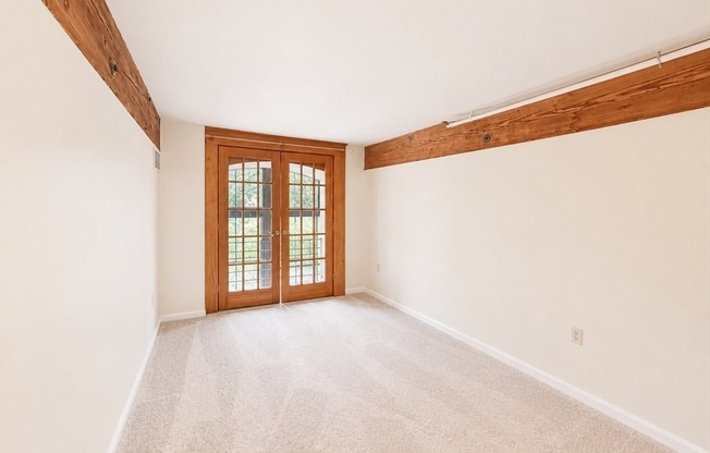 2 beds, 1.5 baths, 1,454 sqft, $2,300, Unit 204