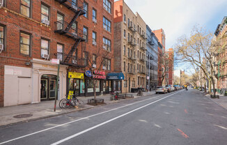 1 bed, 1 bath, 453 sqft, $5,570, Unit 52