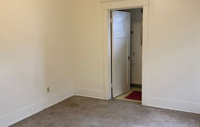 1 bed, 1 bath, 450 sqft, $1,500, Unit 4