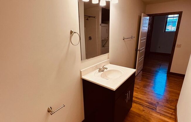 1 bed, 1.5 baths, 569 sqft, $1,225, Unit Unit 202