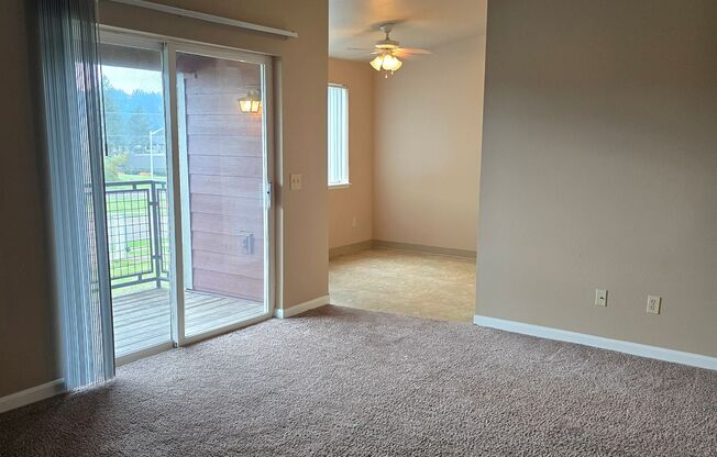 2 beds, 1 bath, 882 sqft, $1,415, Unit 226