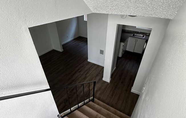 2 beds, 1 bath, 900 sqft, $1,395, Unit 63
