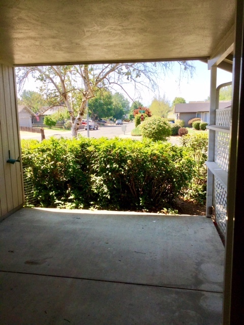 3 beds, 2 baths, $1,700