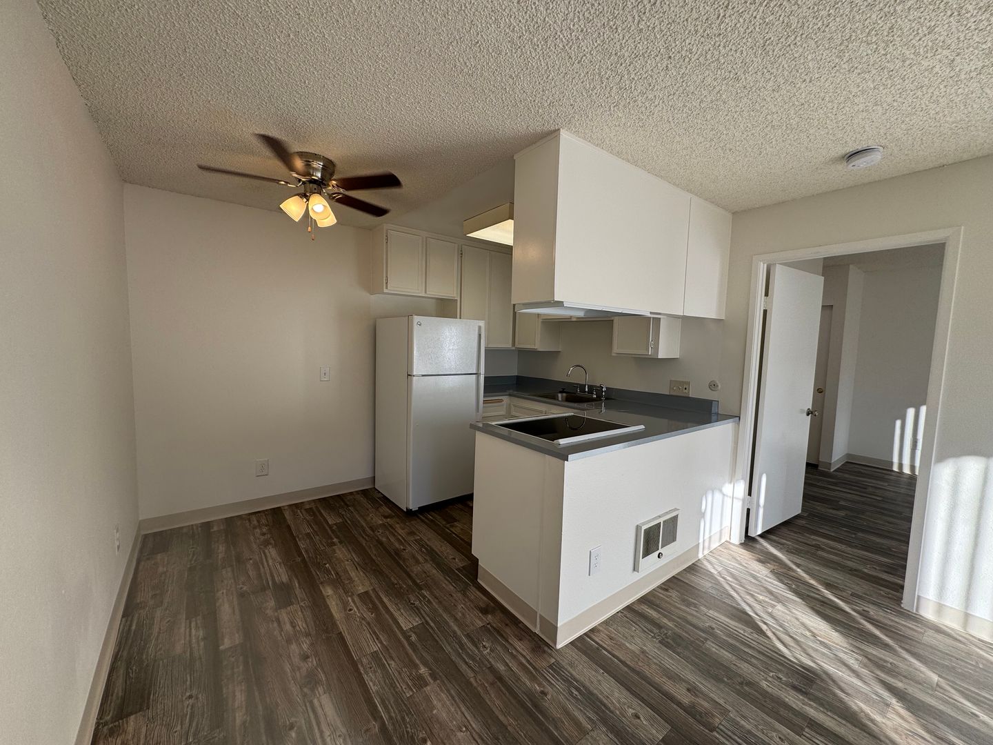 Welcome Home to La Casa Balboa +55 Community - 1 Month OFF FIRST FULL MONTH!!