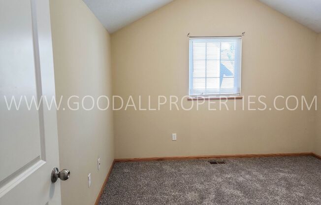 3 beds, 2.5 baths, $1,795