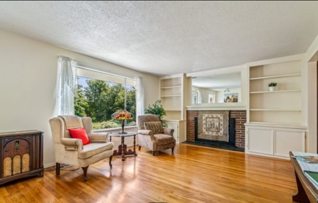 523 SW 160TH ST