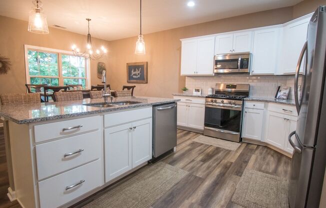 4 beds, 2 baths, $2,800