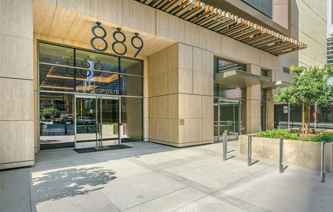 1 bed, 1 bath, 730 sqft, $3,500, Unit 3702