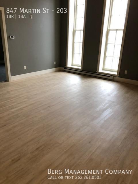 847 Martin St