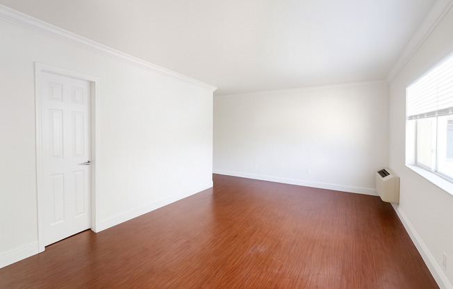 Studio, 1 bath, 567 sqft, $1,680, Unit 25- Unit 15