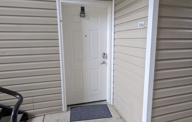 2 beds, 2 baths, 994 sqft, $1,395, Unit E106