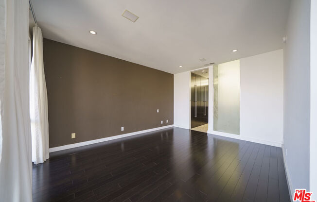 2 beds, 2 baths, 1,234 sqft, $4,000, Unit 2110