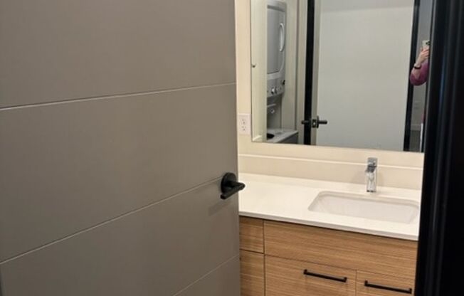 1 bed, 1 bath, 585 sqft, $1,449, Unit 201