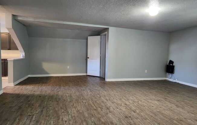 3214 E. 10th Ave.