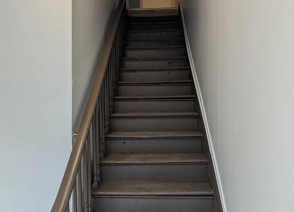11 LINWOOD PL