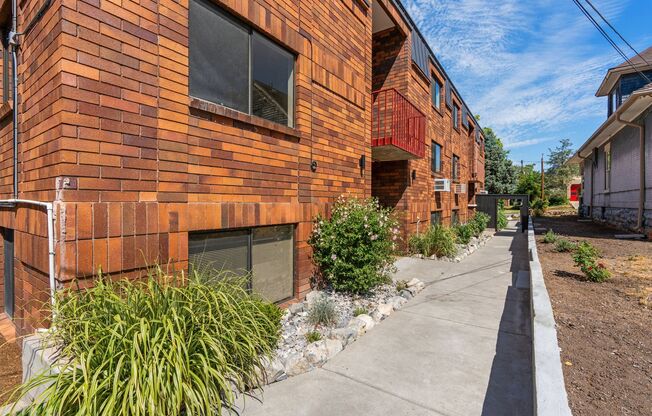 Welcome To The Hauser Apartments!!!!