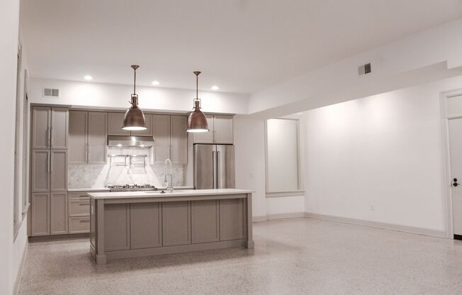 1 bed, 1.5 baths, 1,102 sqft, $2,095, Unit 410