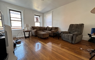 2 beds, 1 bath, 820 sqft, $3,450, Unit 11