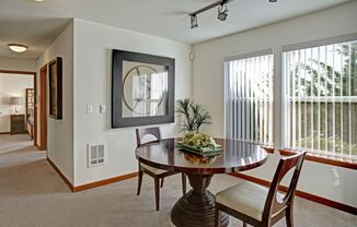 2 beds, 1 bath, 833 sqft, $2,195, Unit A207