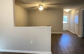 2 beds, 1 bath, 700 sqft, $1,195, Unit 124