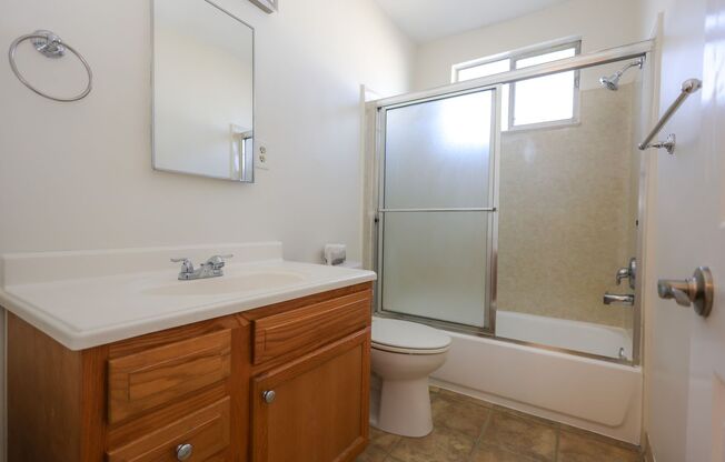 1 bed, 1 bath, $2,195, Unit 10