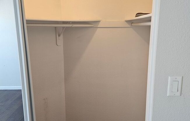 2 beds, 2.5 baths, $1,750, Unit Unit 160