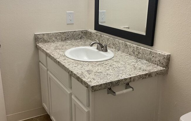 2 beds, 1 bath, 968 sqft, $1,345, Unit 1632-139