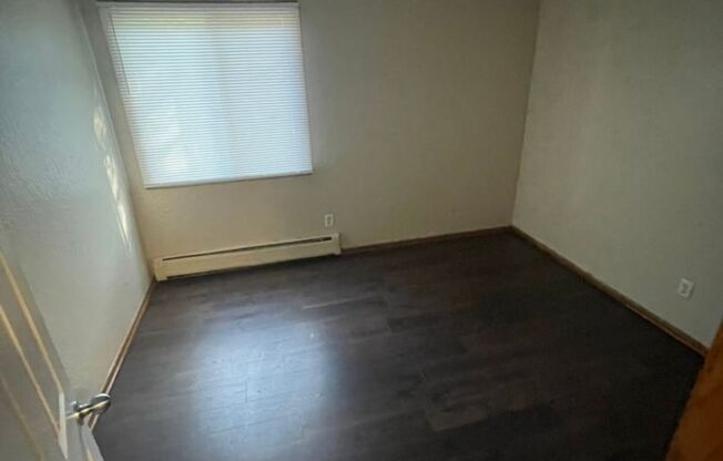 2 beds, 1 bath, 750 sqft, $1,583, Unit Apt 301