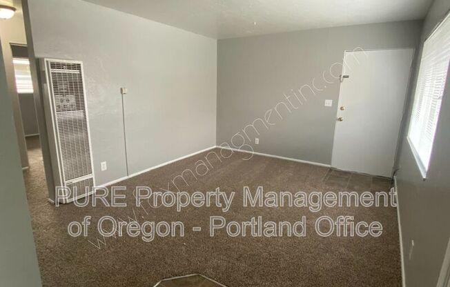 1049 SE Walnut St. #1-22