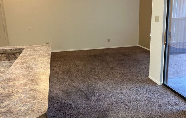 2 beds, 1 bath, 861 sqft, $970, Unit 54