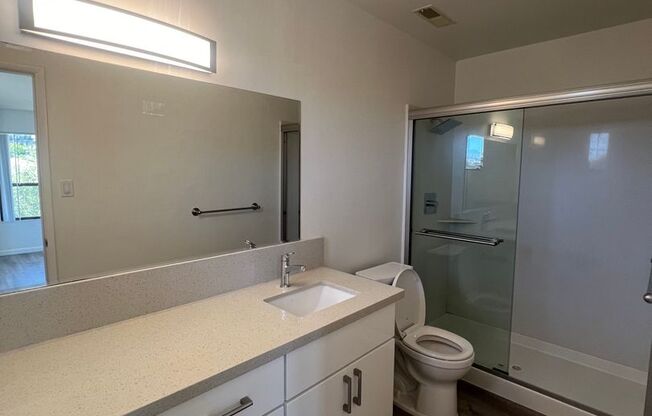 3 beds, 2 baths, 1,300 sqft, $3,395, Unit 14