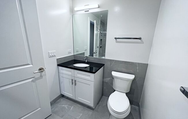 1 bed, 1 bath, 673 sqft, $3,080, Unit 3833-614