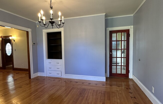 4 beds, 1.5 baths, 1,632 sqft, $3,800
