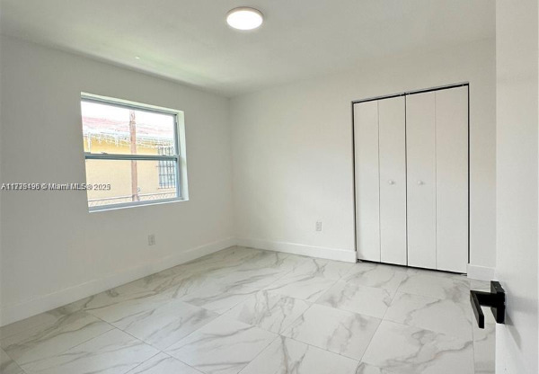 1445 NW 34 ST