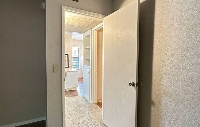 1 bed, 1 bath, $1,295, Unit 53