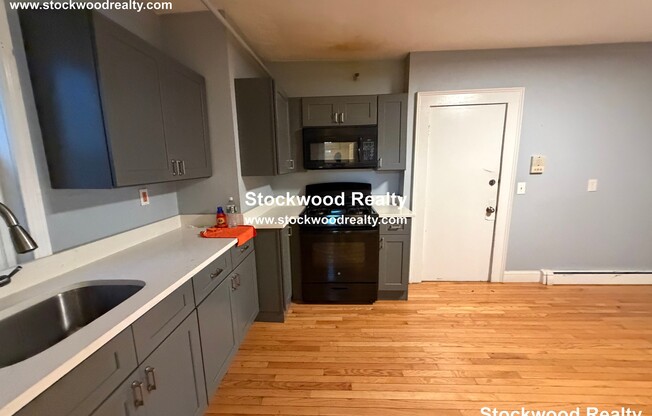 73 MAVERICK SQ