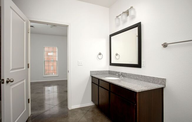 2 beds, 1 bath, 918 sqft, $1,278, Unit 9201 - 4428