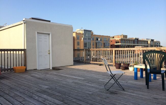 1 bed, 1 bath, $1,940, Unit 05