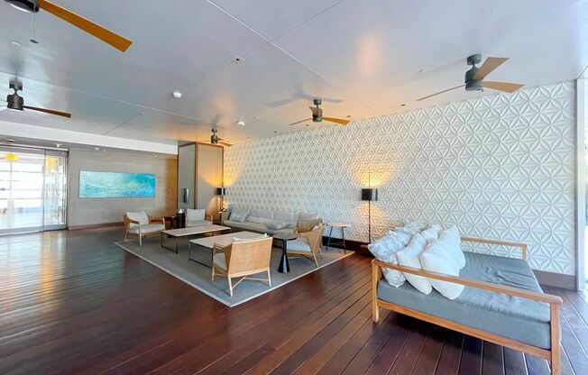 2 beds, 2 baths, $4,300, Unit # 2111