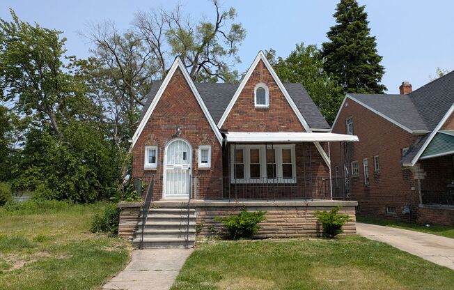 15080 Steel 4bed/1.5 bath with new kitchen/baths formal dining room located in Bethune