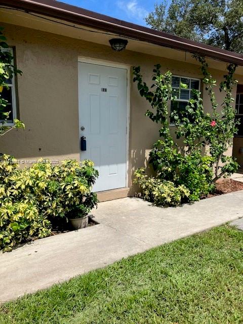 111 SW 10 ST