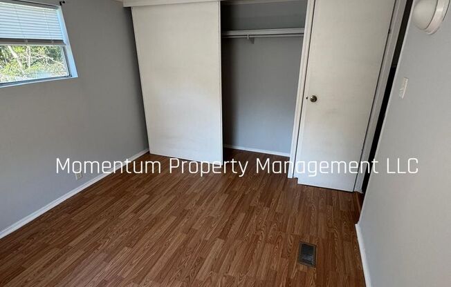 Gorgeous 2/1 in Brooksville! Don't Miss Out! AVAILABLE FOR IMMEDIATE MOVE IN!!