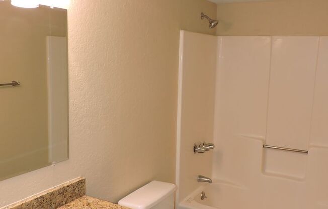 2 beds, 1 bath, $1,750, Unit UNIT 203