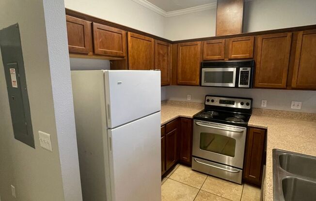 Spacious and Fully Updated 3/3 Townhome!