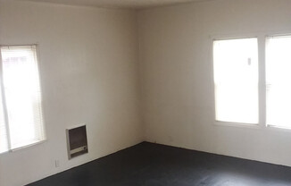 2 beds, 1 bath, $1,165, Unit 1