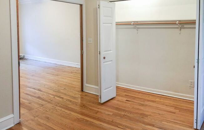 2 beds, 1 bath, 815 sqft, $2,100, Unit 4819-3A