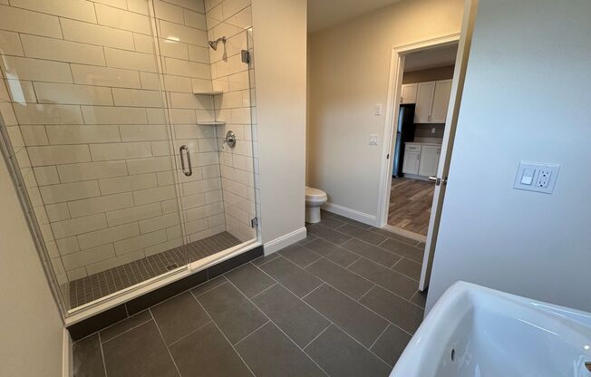 4 beds, 1 bath, 971 sqft, $3,800, Unit 214